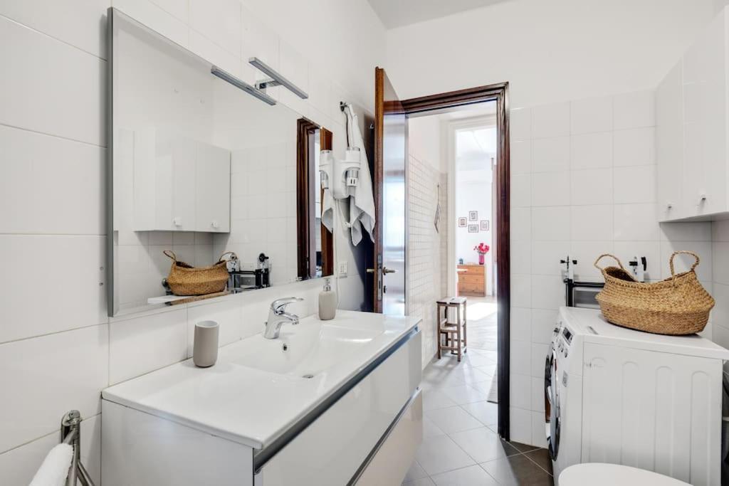 Easylife - Bello E Luminoso Flat In Zona Centrale Milan Luaran gambar