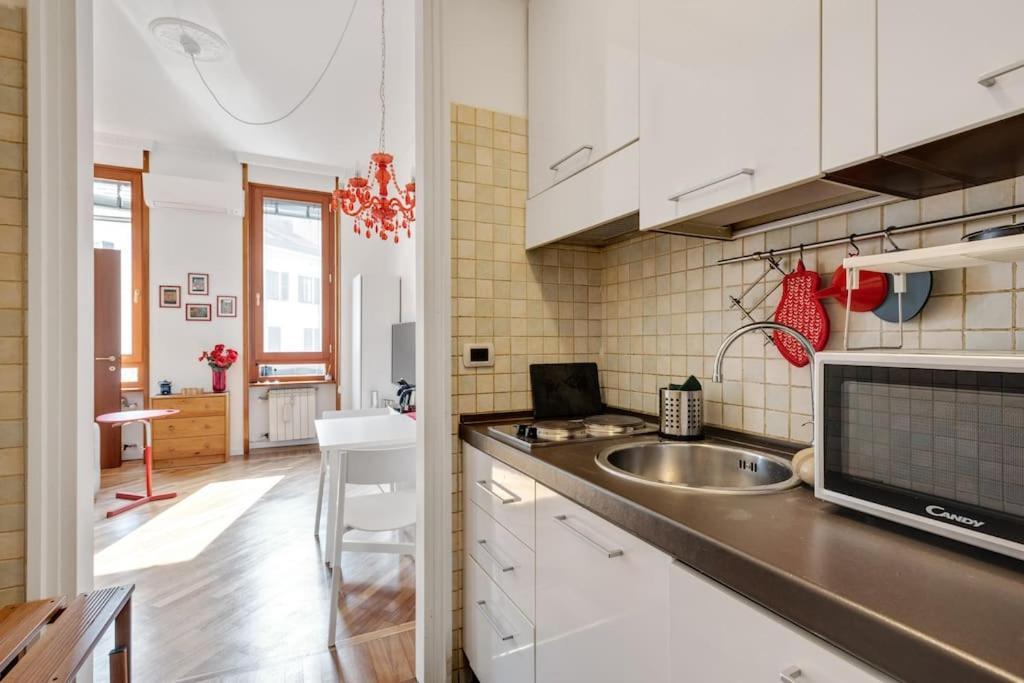 Easylife - Bello E Luminoso Flat In Zona Centrale Milan Luaran gambar
